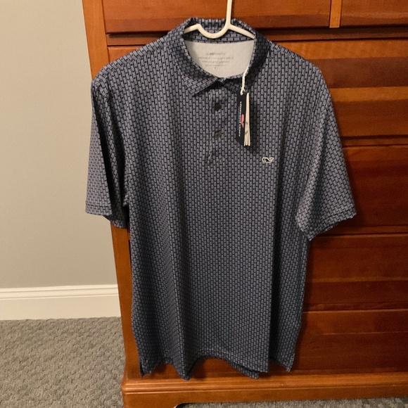 Vineyard Vines Other - Vineyard Vines (NWT) on-the-go sankaty polo